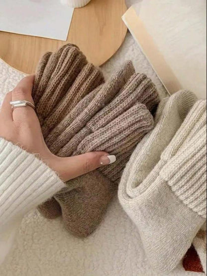 Vaultti Cozy Knit Socks